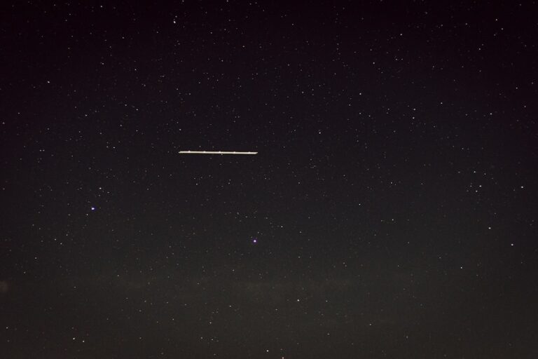 Проекторы для создания эффекта звездного неба на потолке